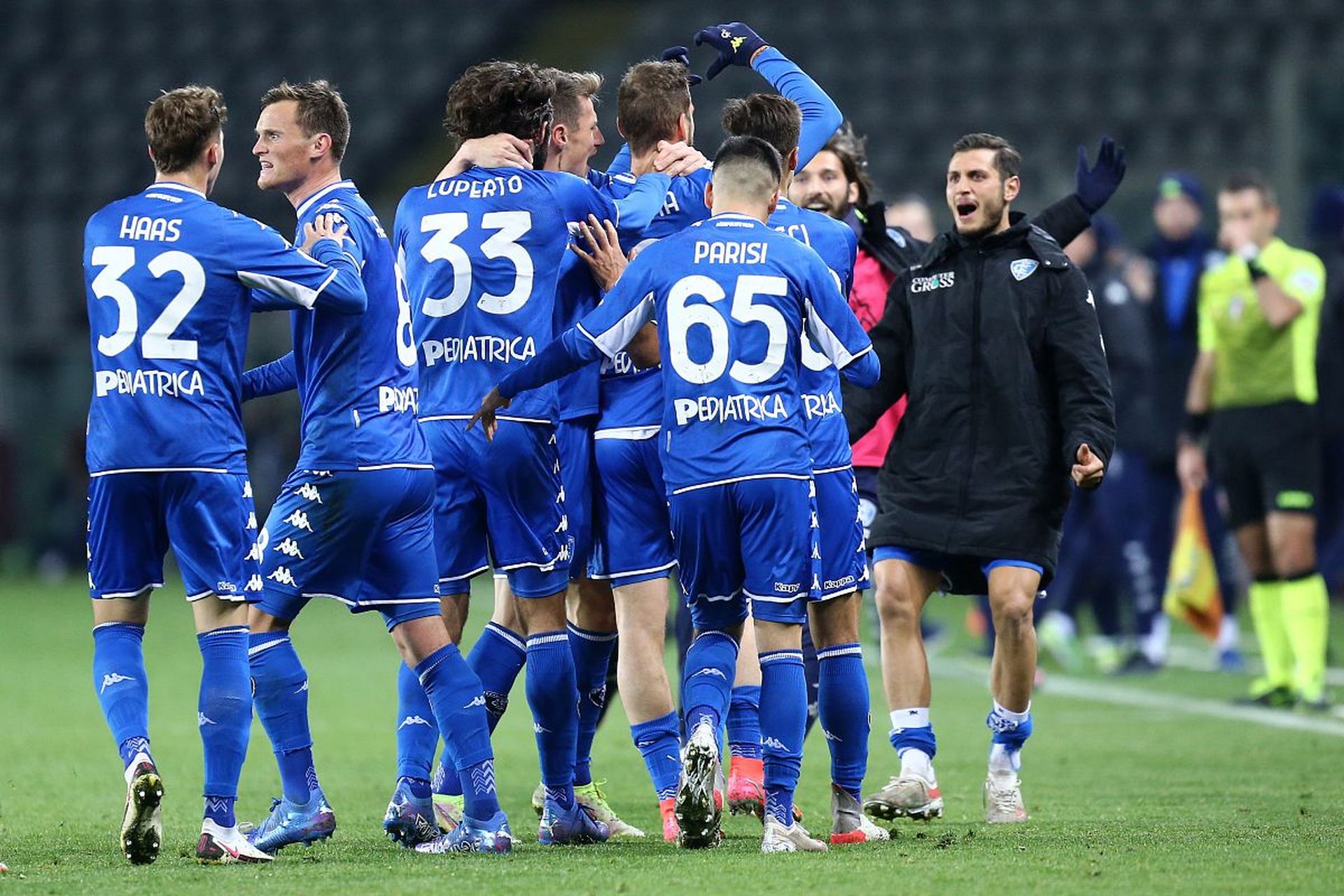 自己的队友 自己的队友